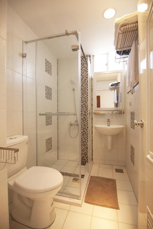 Chao Daily Rent Hotel Tainan Bagian luar foto